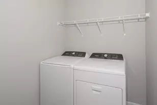 203 Breunig Blvd, Waunakee, WI 53597 - Photo 9