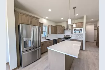 26 Windflower Way, Mount Horeb, WI 53572 - Photo 5