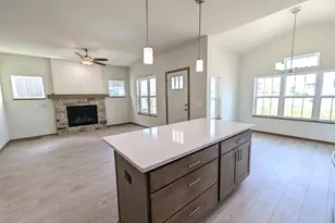26 Windflower Wy, Mount Horeb, WI 53572 - Photo 13