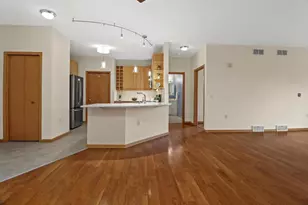 3134 Dorchester Way, Madison, WI 53719 - Photo 7