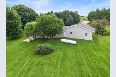 N3884 County Road Tt, Columbus, WI 53925 - Photo 3