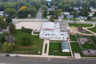 520 E Holum St, DeForest, WI 53532 - Photo 1