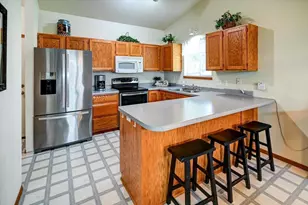 201 Vista Dr, Cottage Grove, WI 53527 - Photo 25