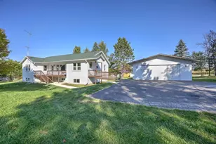 S5667 Old Lake Rd, Baraboo, WI 53913 - Photo 7