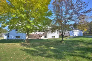 S5667 Old Lake Rd, Baraboo, WI 53913 - Photo 9