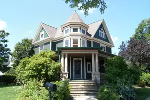 300 S Dickason Blvd, Columbus, WI 53925 - Photo 1