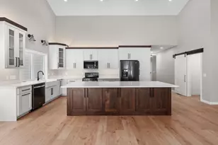 925 Hay Creek Trail, Reedsburg, WI 53959 - Photo 13