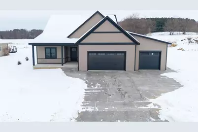 925 Hay Creek Trail, Reedsburg, WI 53959 - Photo 1