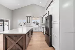 925 Hay Creek Trail, Reedsburg, WI 53959 - Photo 9