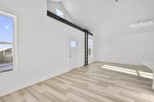 106 Lupine Ave, Poynette, WI 53955 - Photo 11