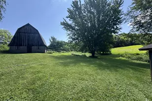 W8785 Hwy 82, Elroy, WI 53929 - Photo 11