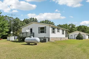 1328 Fish Dr, Wisconsin Dells, WI 53965 - Photo 9