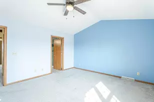 2367 Effingham Way, Sun Prairie, WI 53590 - Photo 9