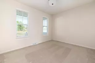 6419 Prairie Wood Dr, Mcfarland, WI 53558 - Photo 3