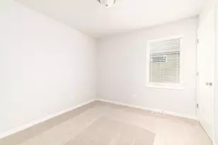 5296 Athlone Rd, Fitchburg, WI 53711 - Photo 13