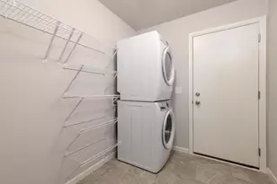 5296 Athlone Rd, Fitchburg, WI 53711 - Photo 7