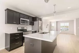 5296 Athlone Rd, Fitchburg, WI 53711 - Photo 5