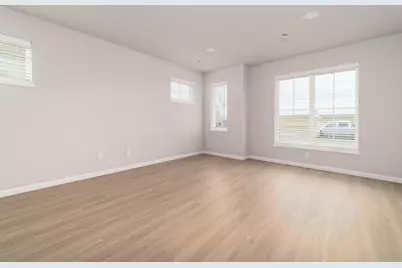 5296 Athlone Road, Fitchburg, WI 53711 - Photo 3