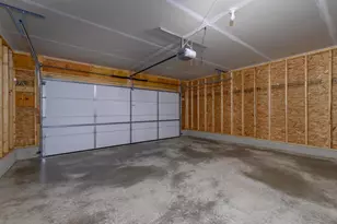 5296 Athlone Rd, Fitchburg, WI 53711 - Photo 15