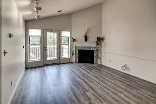 901 Harbor House Dr, Madison, WI 53719 - Photo 7