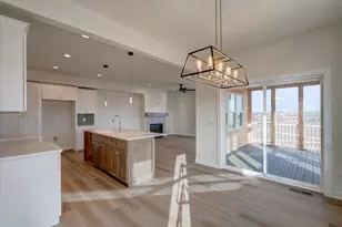 4146 Fox Frst Wy, DeForest, WI 53532 - Photo 5