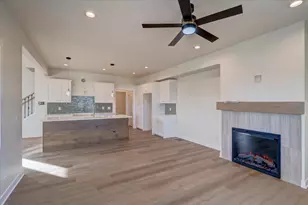 4148 Fox Frst Wy, DeForest, WI 53532 - Photo 23