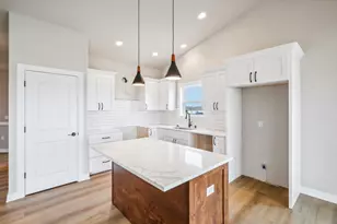 6483 Ridge View Way, DeForest, WI 53532 - Photo 11