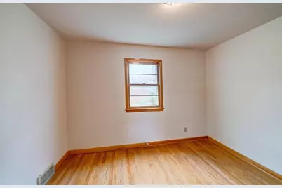 415 Falcon Circle, Monona, WI 53716 - Photo 19