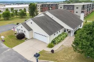 1902 Huntington Park Dr, Reedsburg, WI 53959 - Photo 51