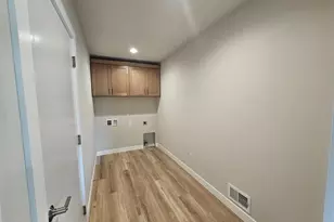 520 Village Ln, Ripon, WI 54971 - Photo 7