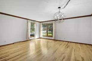 306 Walnut Grove Dr, Madison, WI 53717 - Photo 5