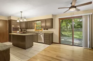 306 Walnut Grove Dr, Madison, WI 53717 - Photo 13