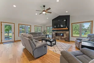 S4166 Whispering Pines Dr, Baraboo, WI 53913 - Photo 19