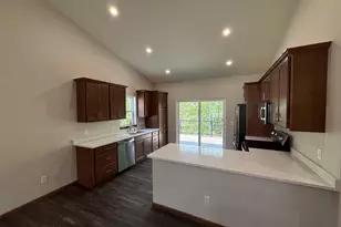 1024 Armida Ct, Reedsburg, WI 53959 - Photo 11