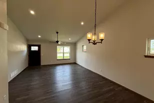 1024 Armida Ct, Reedsburg, WI 53959 - Photo 7