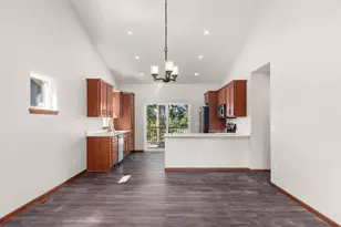 1024 Armida Ct, Reedsburg, WI 53959 - Photo 13