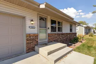 1326 S Orchard St, Janesville, WI 53546 - Photo 5