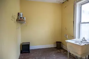 215 Main St, Elroy, WI 53929 - Photo 25