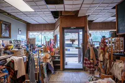 215 Main Street, Elroy, WI 53929 - Photo 5