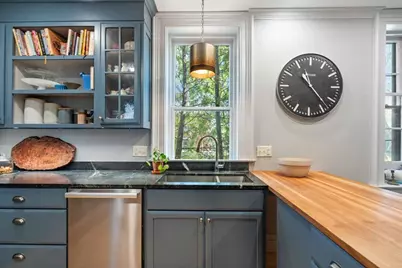 752 E Gorham Street, Madison, WI 53703 - Photo 5