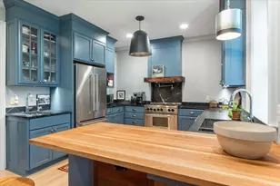 752 E Gorham St, Madison, WI 53703 - Photo 9