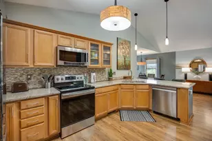 2290 Dupont Dr, Janesville, WI 53546 - Photo 15