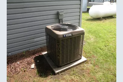 318 Amelia Street, Cassville,  53806 - Photo 5