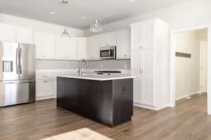 1221 Orchid Petal Dr, Sun Prairie, WI 53590 - Photo 7