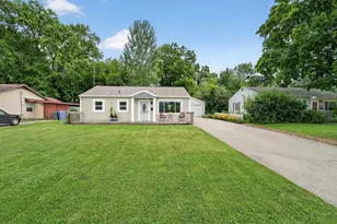 5404 Healy Ln, Monona, WI 53716 - Photo 3