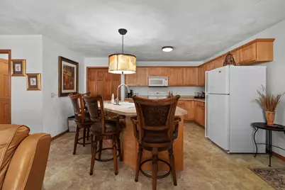 637 Garfield Avenue, Janesville, WI 53536 - Photo 11