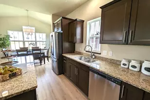 14 Bluestem Pass, Mount Horeb, WI 53572 - Photo 9