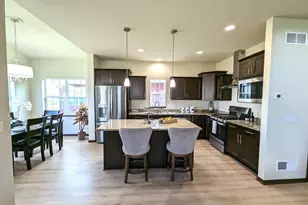 14 Bluestem Pass, Mount Horeb, WI 53572 - Photo 5