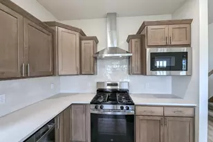 14 Bluestem Pass, Mount Horeb, WI 53572 - Photo 7