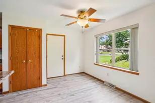 510 Oakridge Dr, Portage, WI 53901 - Photo 13